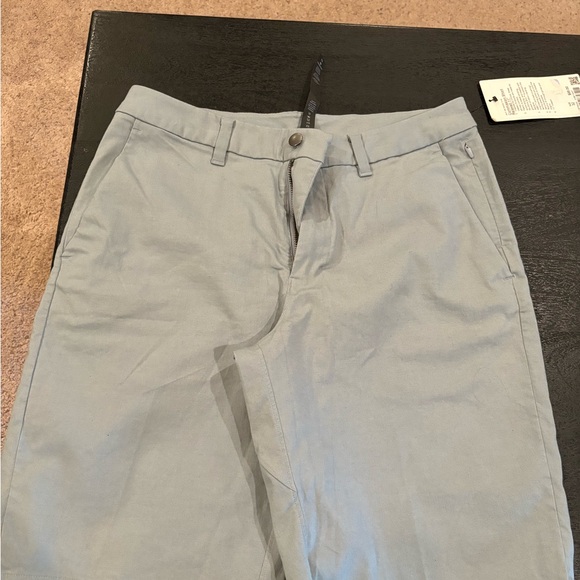Lululemon Commission Short Relaxed 11” NWT - Picture 5 of 7